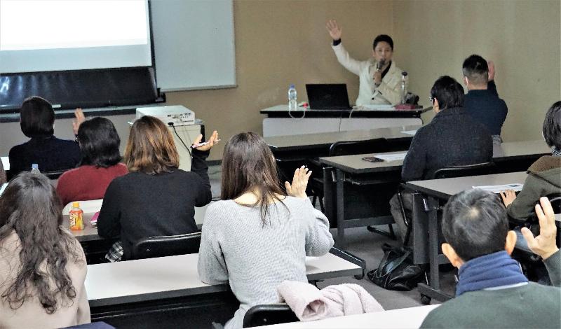 参加者とやりとりしながら進められた講演会