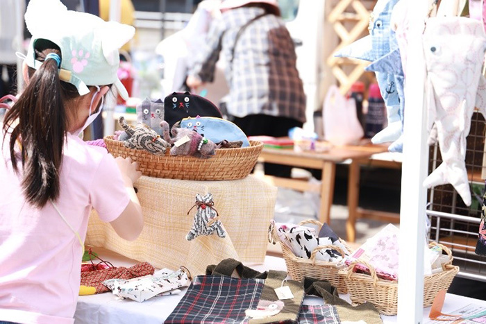 ハンドメイドの作品は実用的なものから生活の彩りになるものまでさまざま
