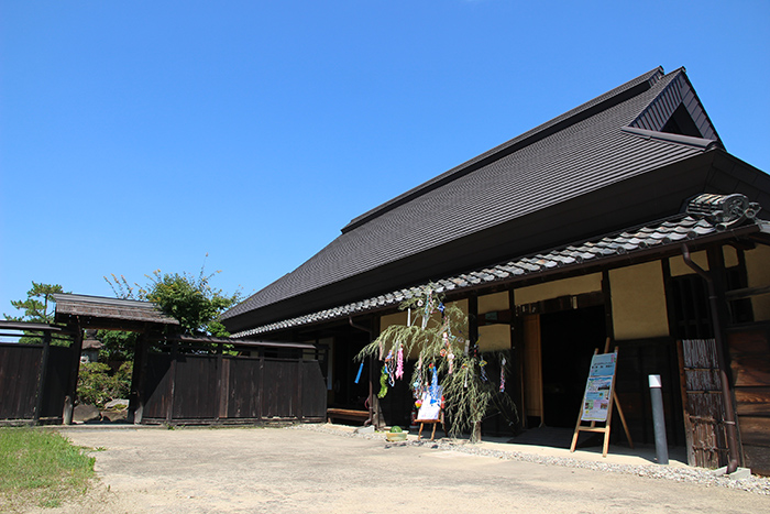 晴天に恵まれた旧市川家住宅