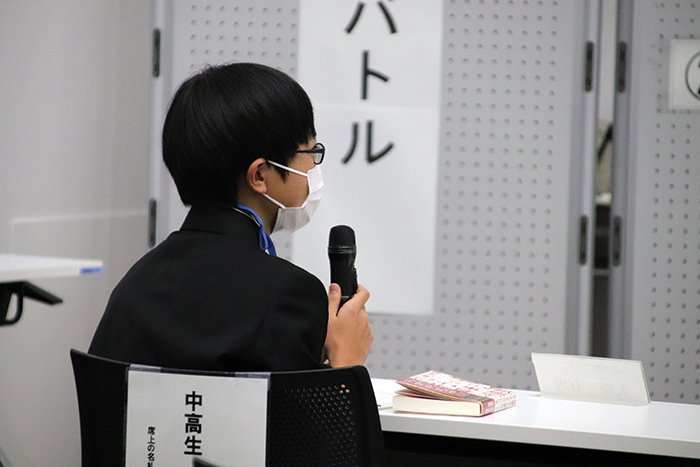 観客だけでなく参加者同士でも質問が飛び交いました
