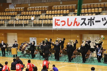 吹奏楽部の迫力のある演奏