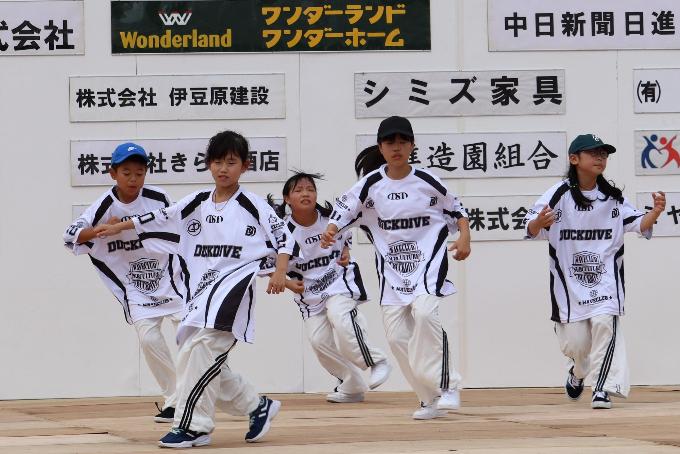 コパンスポーツクラブ日進のキッズダンスの様子