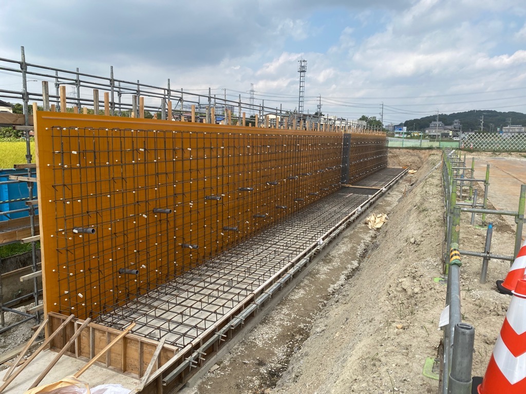 道の駅西側擁壁工事写真