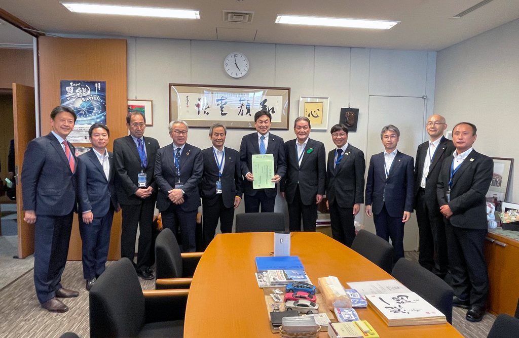 道路整備促進期成同盟会全国協議会における要望活動の様子2