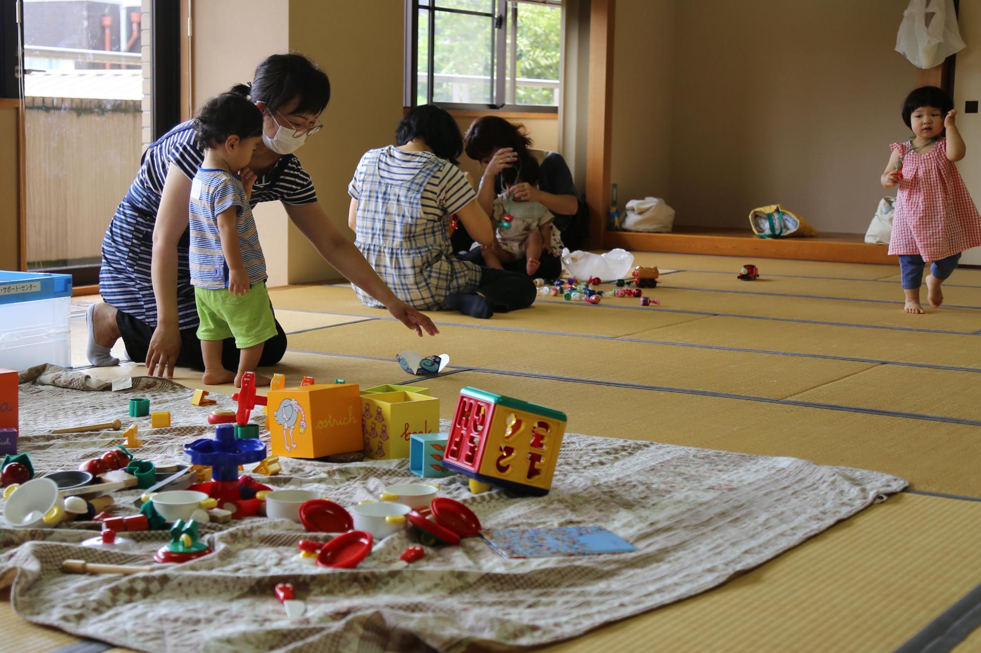 待っている子どもたちも楽しく過ごしていました