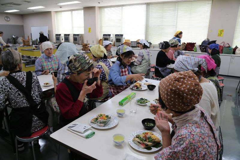 お待ちかねの食事タイム