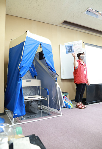 仮設トイレの実物