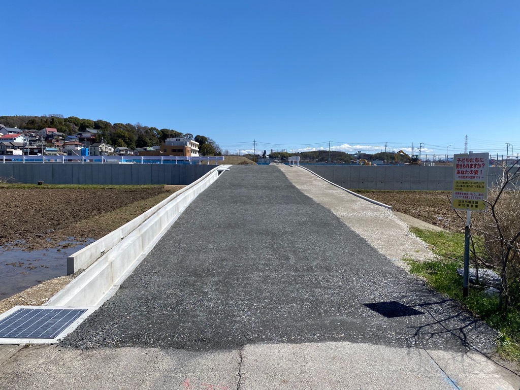 本郷前田北線道路改良工事状況写真
