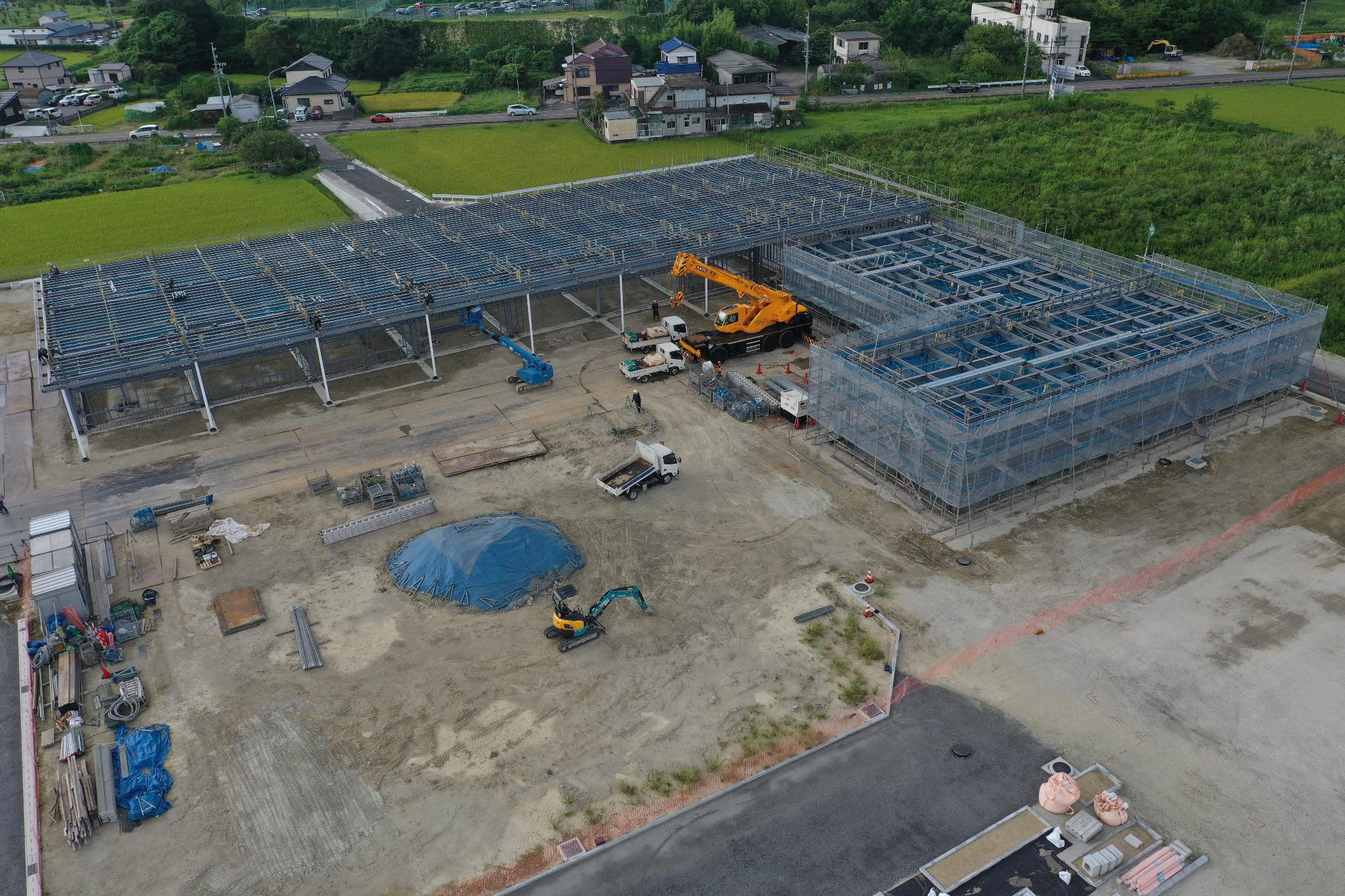 道の駅地域振興施設鉄骨建方完了写真