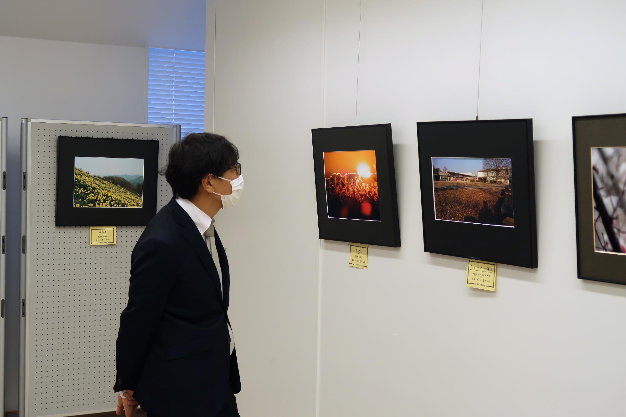 市写真連盟新春写真展の様子2