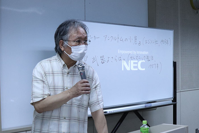 作家のヘミングウェイについて語る武田さん