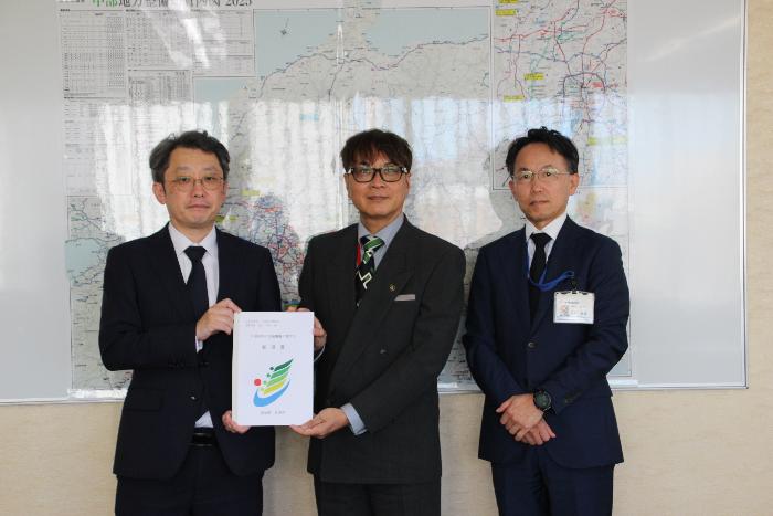 道路部長、道路調査官