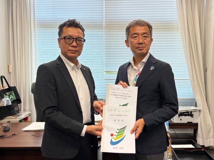国土交通省道路局官房審議官