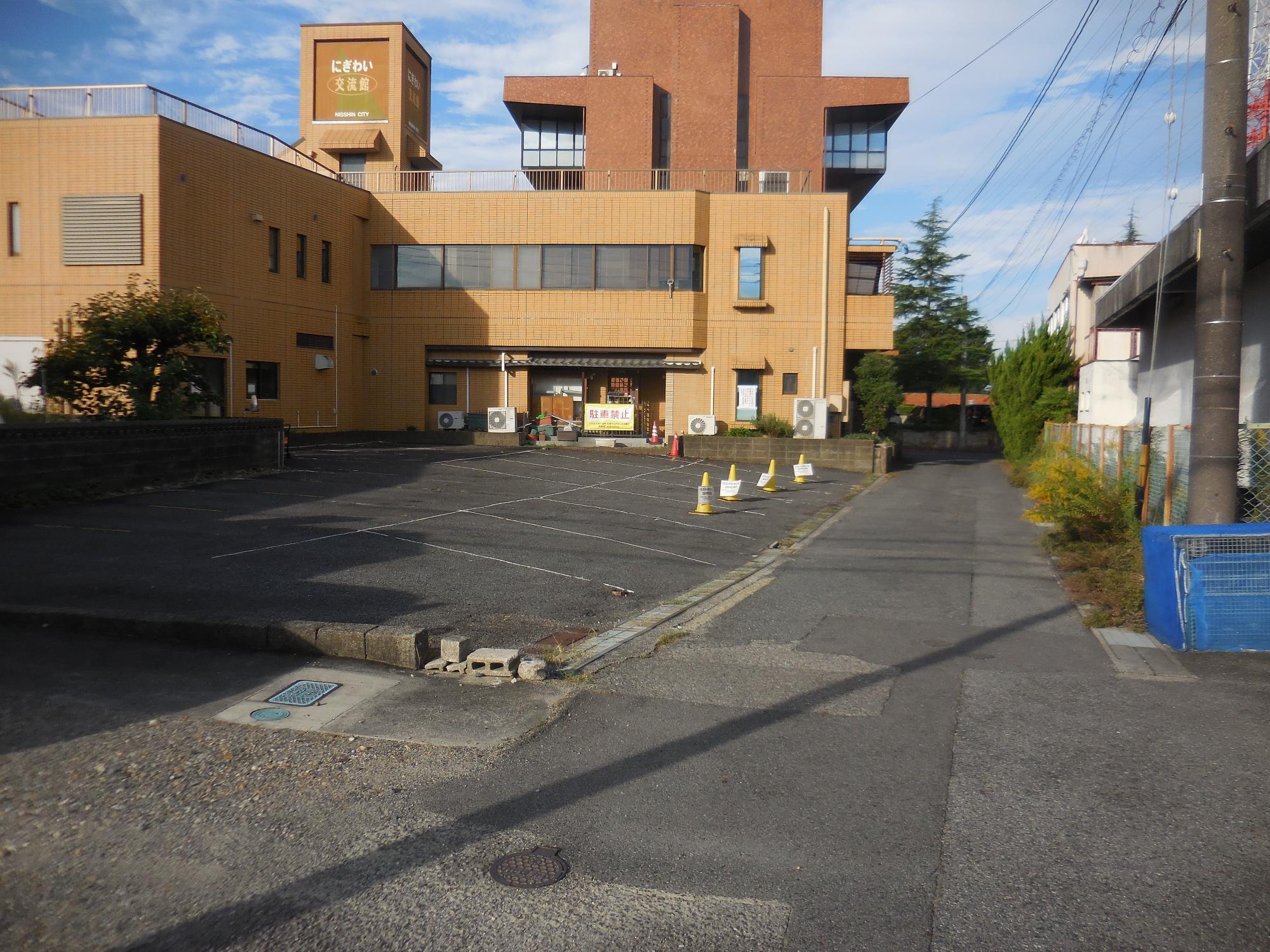 臨時駐車場