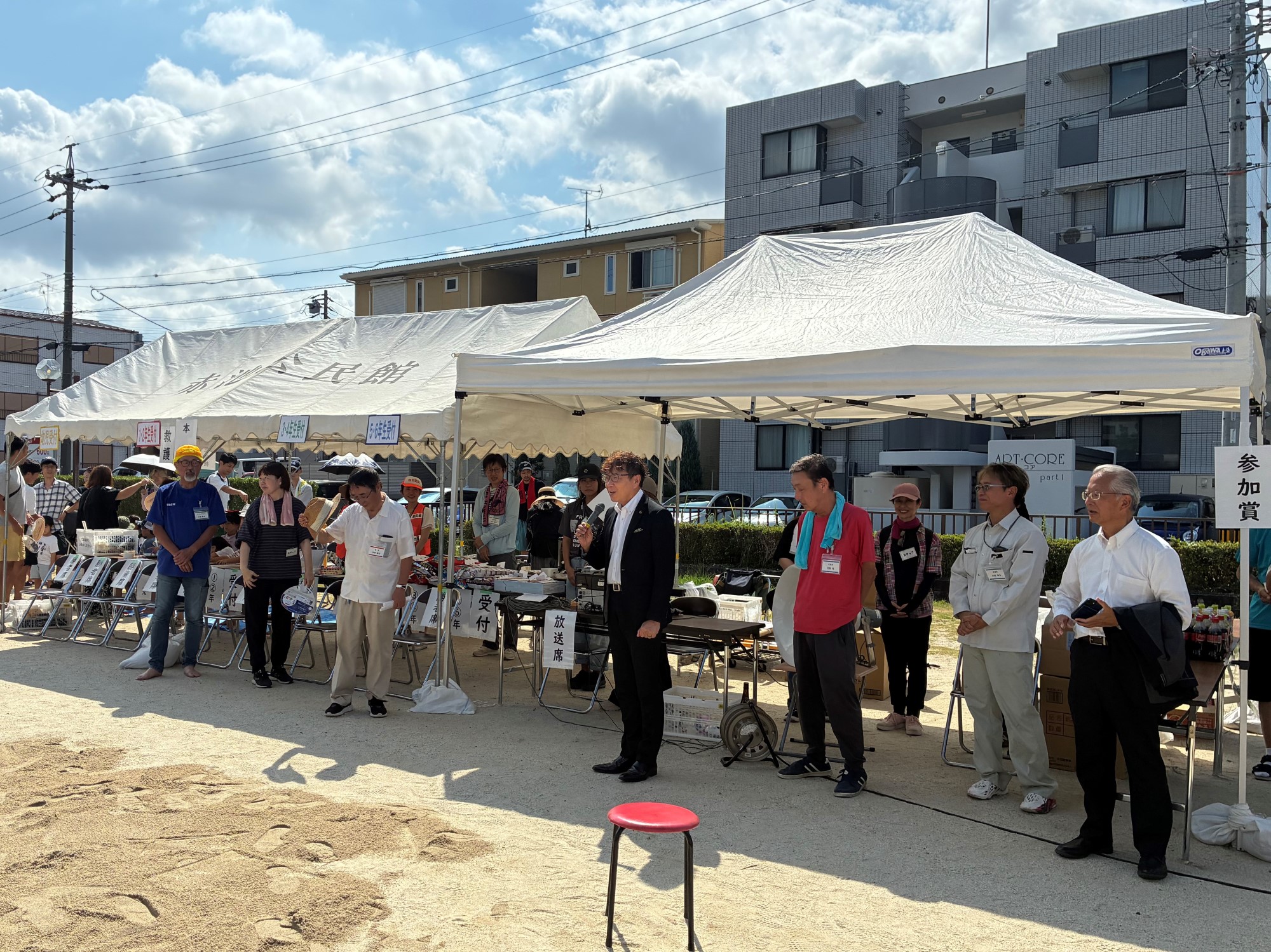 20250907_赤池区子ども相撲大会で挨拶をする近藤市長