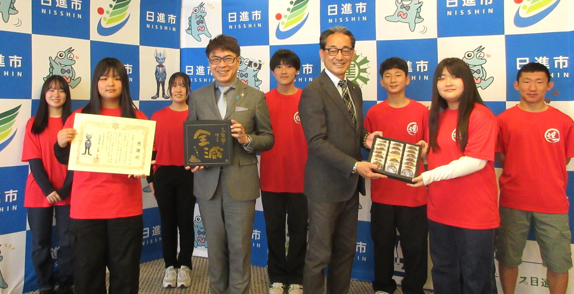 20250402_「進盛隊」全滅クッキー開発市長報告・市制30周年事業感謝状贈呈式