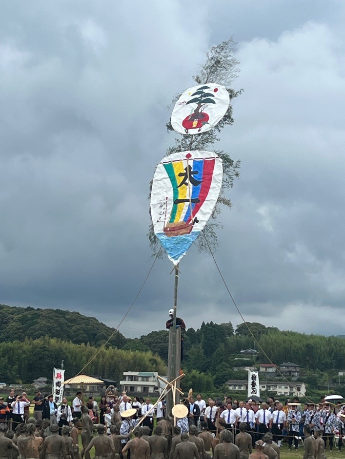 20260624_志摩市御田植祭を視察する近藤市長ら