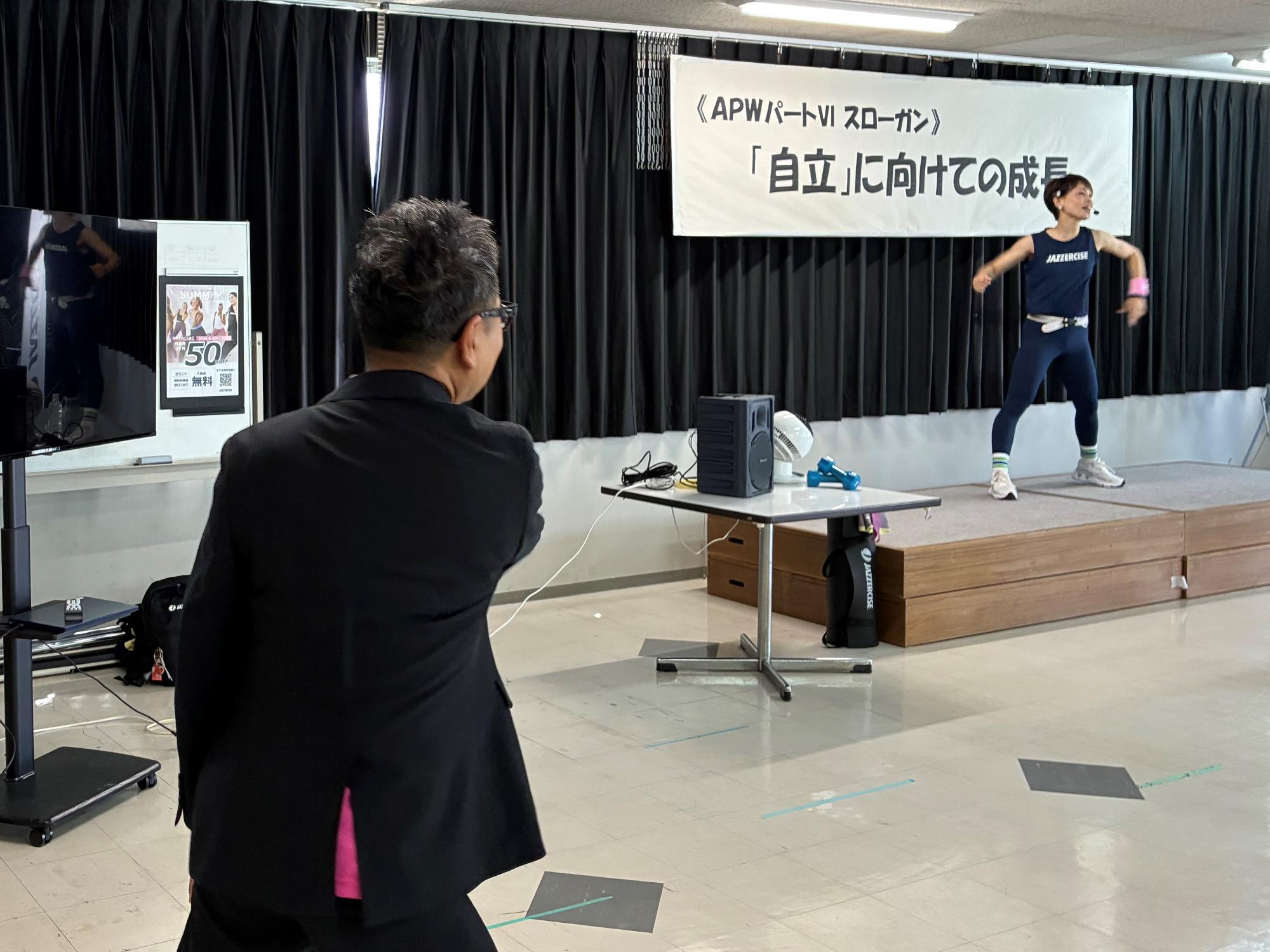 20260714_ジャザサイズをする近藤市長