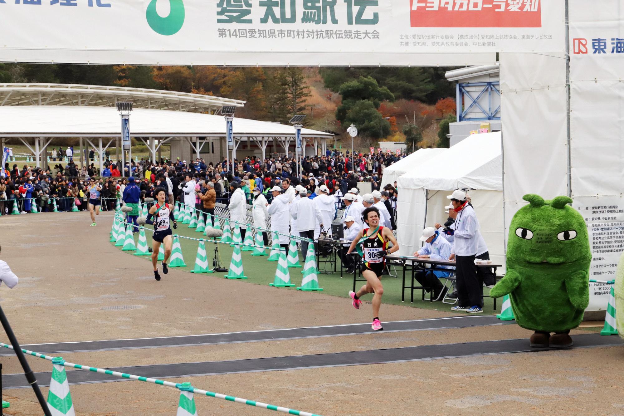 愛知駅伝の様子