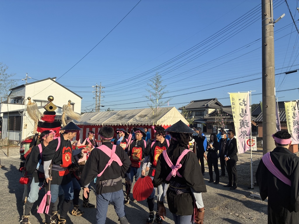 献馬隊を見送る近藤市長