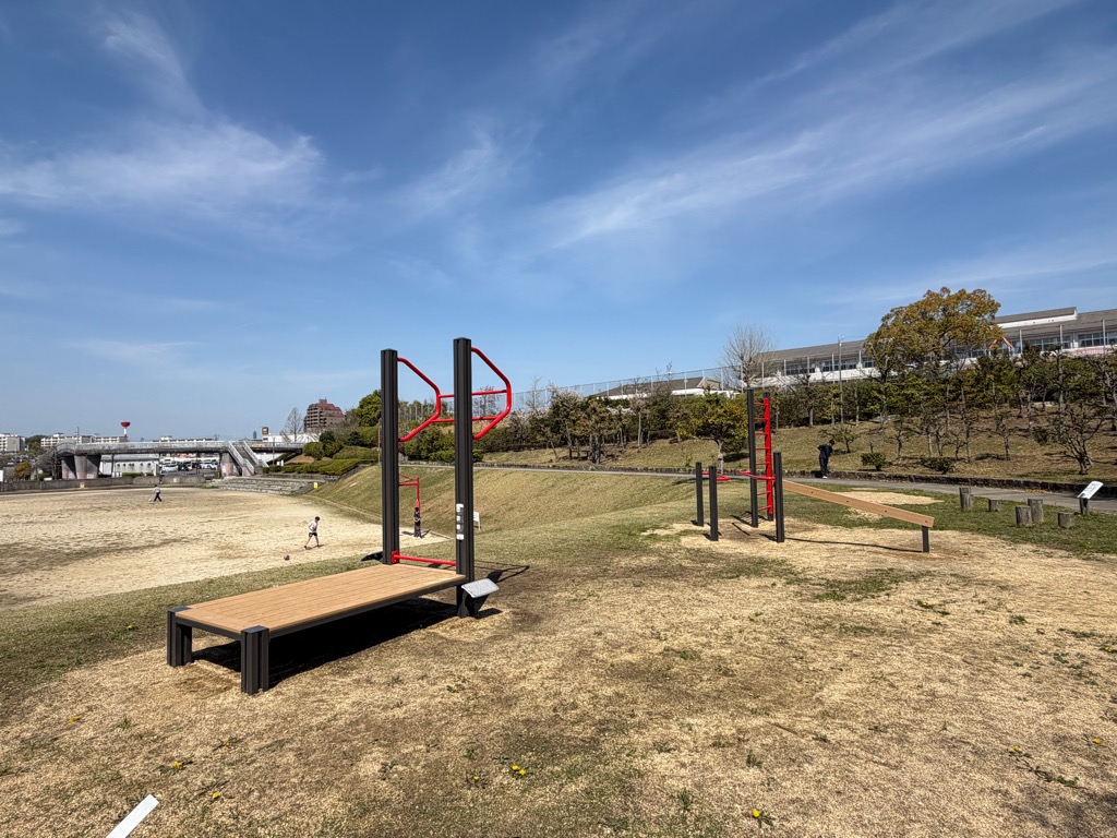 株山中央公園のグランド付近の写真